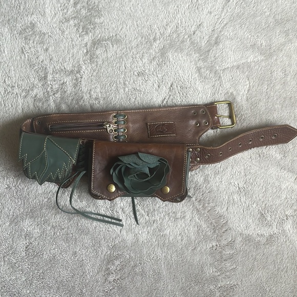 Naytures Empire Leather Green Rose Pocket Utility Belt Fit Large Phones sz Small - Picture 3 of 6